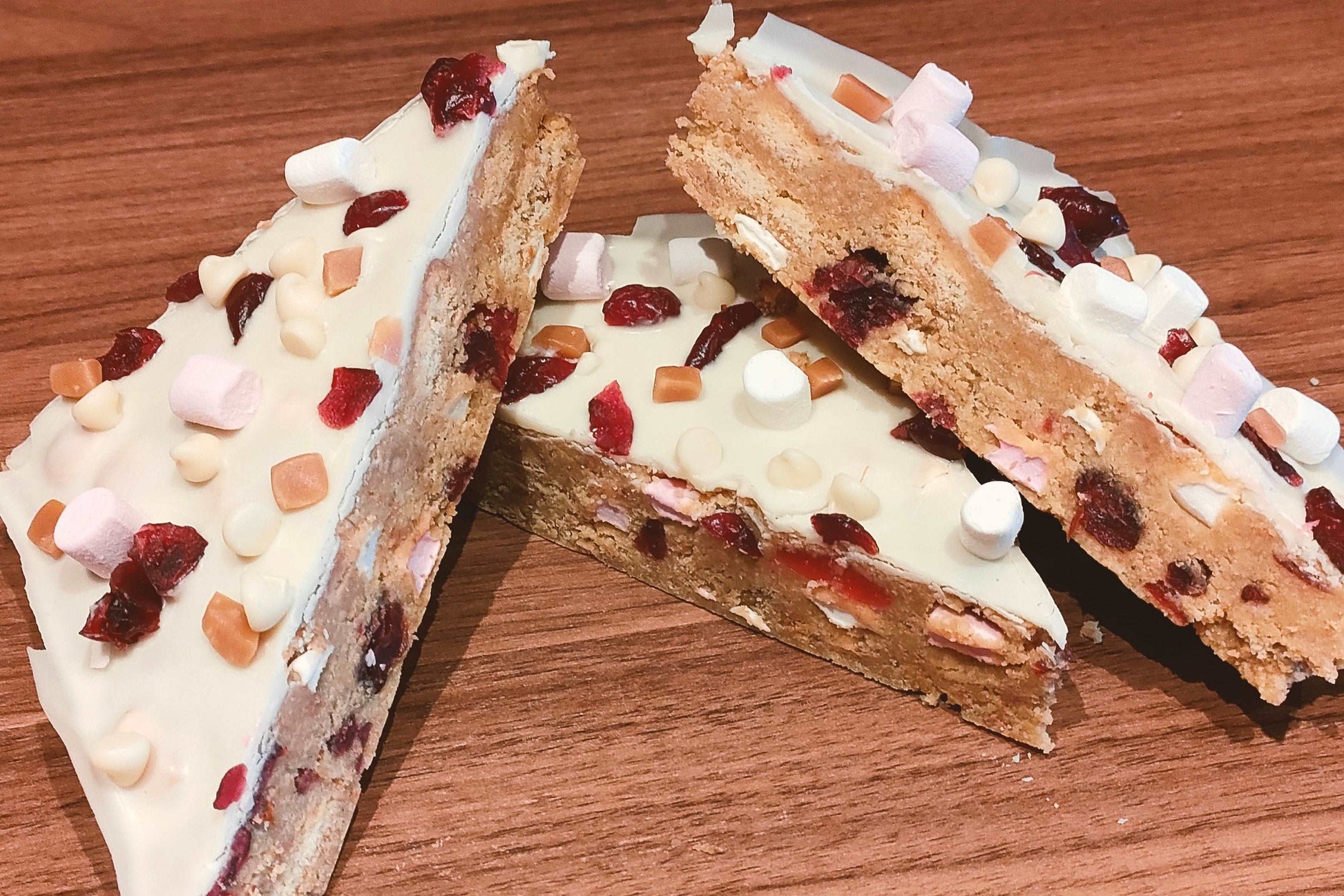 Festive white chocolate tiffin